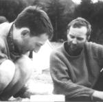 Obóz w Chamonix 1965 r. Z lewej Jurek Warteresiewicz [Dziurek], z prawej J. Kurczab. Fot. A.Zawada
