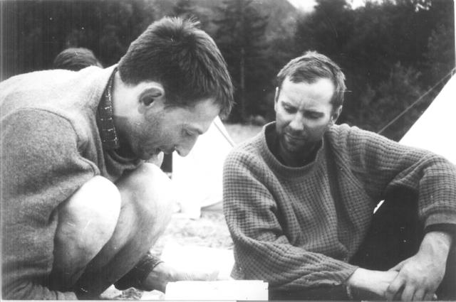 Obóz w Chamonix 1965 r. Z lewej Jurek Warteresiewicz [Dziurek], z prawej J. Kurczab. Fot. A.Zawada