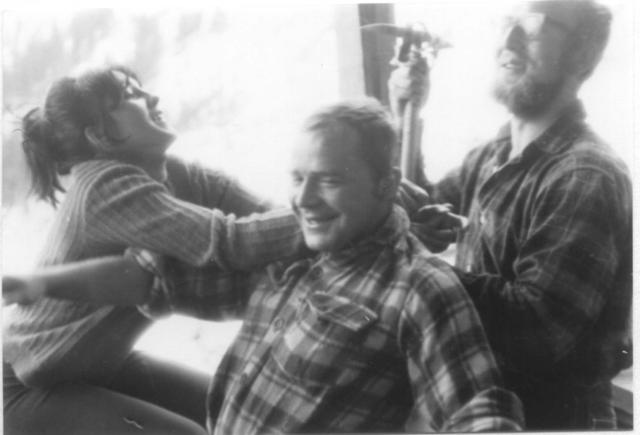 12.	Duśka Gellner, Jaś Franczuk i Michał Gabryel w Morskim Oku, kwiecień 1969
Fot. J. Kiełkowski