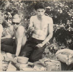 19. Janka Zygadlewicz (z lewej) i Genek Chrobak (z prawej) w skałkach, lata sześćdziesiąte