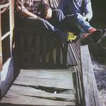 013 - z Robertem Koehlerem siedzimy na werandzie w schronie na Hali Ornak, 1983
