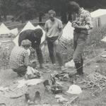Na taborisku w Moku 1971, stoją z prawej K. Ulanicki, J. Dąbrowski 