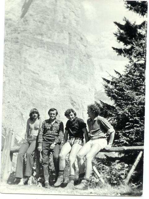 Rico Malczyk , G. Livanos , Wicio Sas-Nowosielski ,  Jerzy Kalla - Dolomity 1973.Zdjęcie J.Łabęckiego