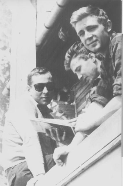 Na werandzie M.Oka ok. 1970 r. - Janusz Kurczab, Wojciech Wróż , Zygmunt Pałucha