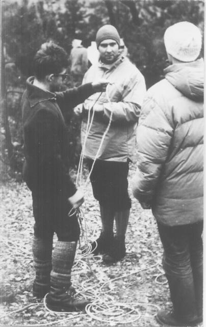 Maciej Pogorzelski, Janusz Kurczab i Andrzej Skłodowski w skałkach ok. 1965 r.