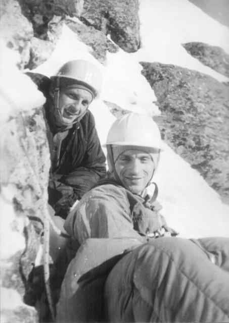 Zbigniew Jurkowski i Maciej Popko na biwaku we wsch. Scianie Mięguszowieckiego Szczytu w 1963 r.