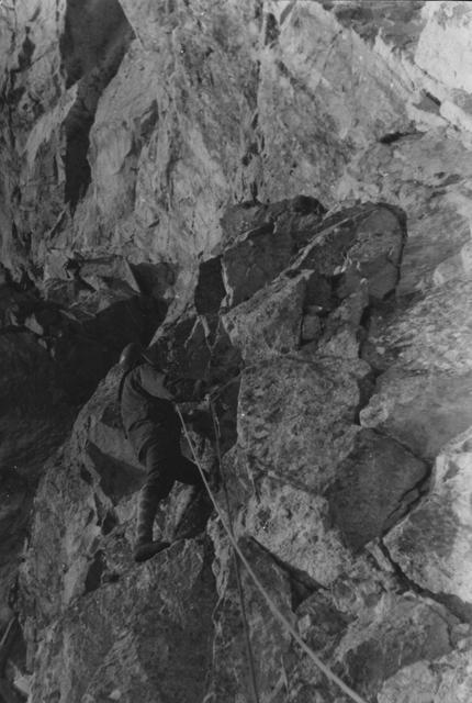 Trawers trzech żeberek na nowej drodze wsch. ścianą Miegusza 1962