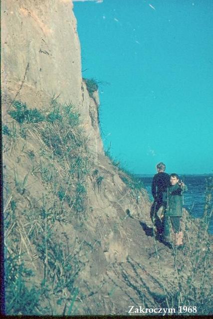 Skarpa nadwiślańska w Zakroczymiu 1968r. Sika Marek Majle, na straży Bogumił Słama