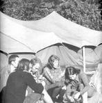 Gasienicowa-1971
od lewej Rysiek Bernaś , Stanisław Garus , Krowa, Basia Bajsarowicz , Zosia Bajsarowicz