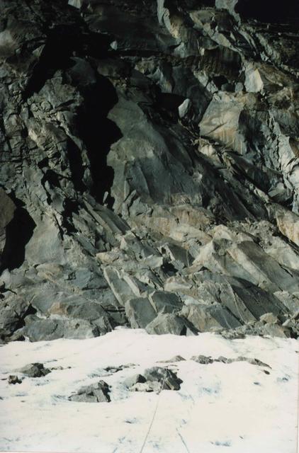 img033.jpg