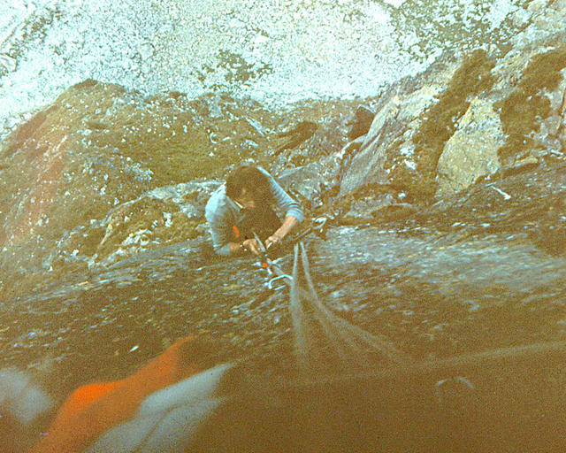 71 / Mnich "R" 1977 Maniolo (Marian Krawczyk) na plytach