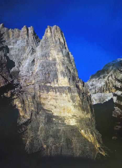 14 / Dolomity - Torre Trieste