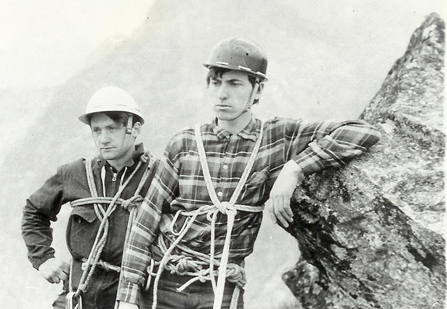 Tatry 1970-Urbano i "Maniolo" Krawczyk.Lina sizalowa,kaski budowlane